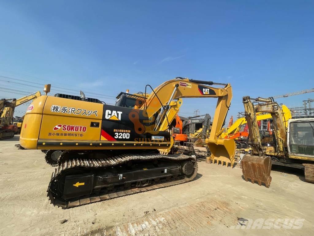 CAT 326 D2 Bagri goseničarji