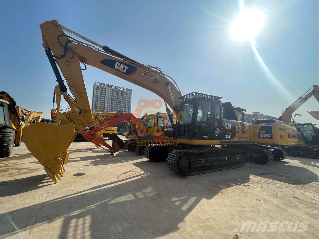 CAT 326 D2 Bagri goseničarji