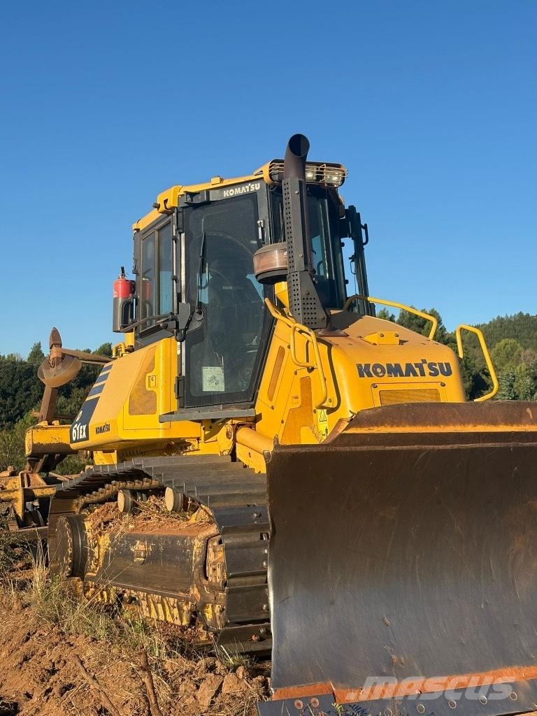 Komatsu D 61 EX-23 Buldožerji goseničarji