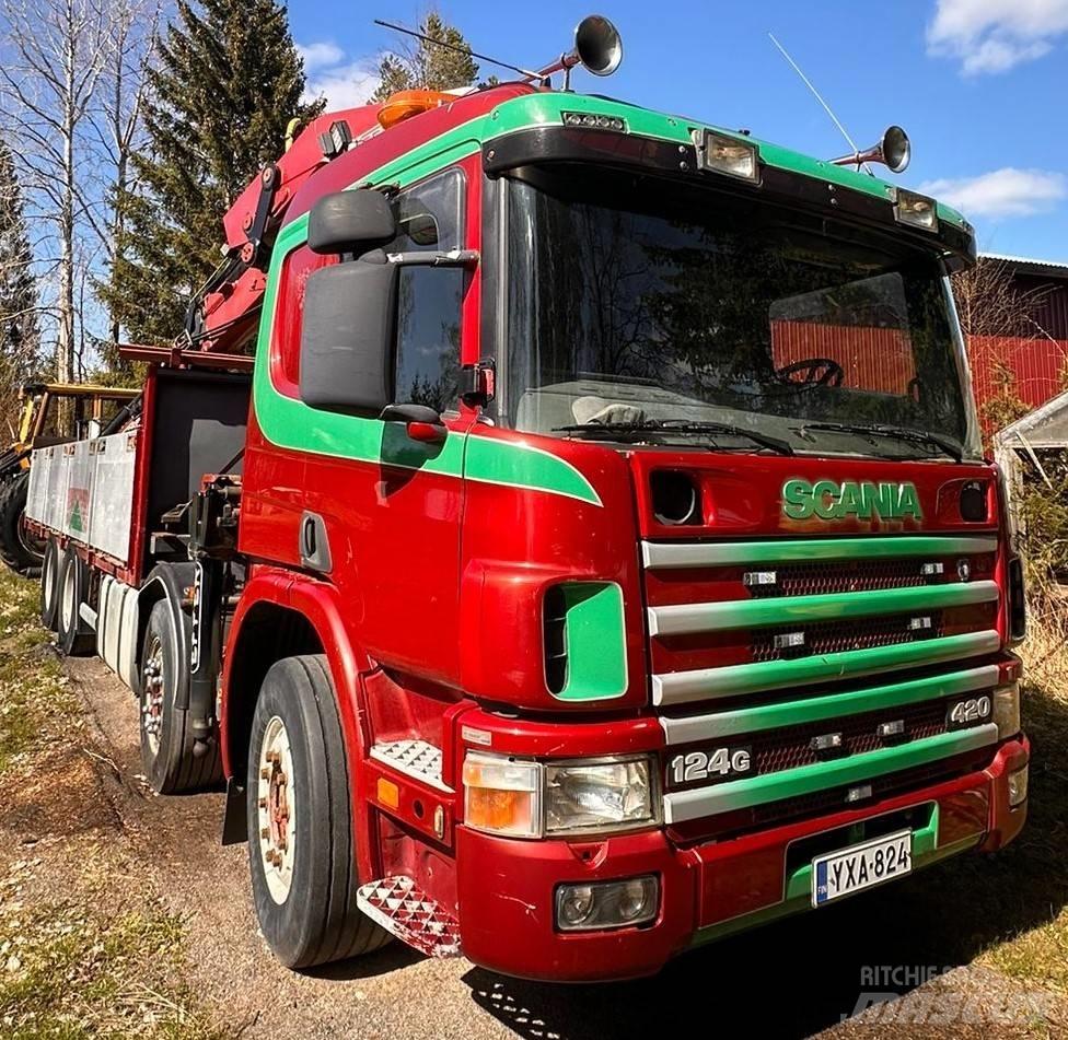 Scania P 124 GB Tovornjaki z žerjavom