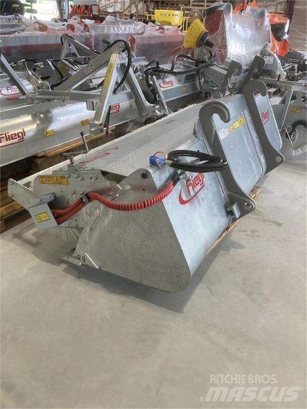 Fliegl Power Pro 260 Cestni pometači