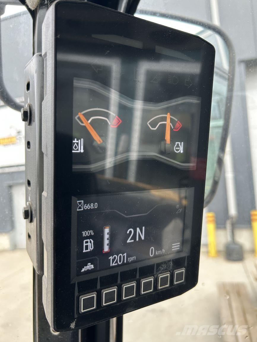 CAT 906M (8758) Večnamenski nakladalci