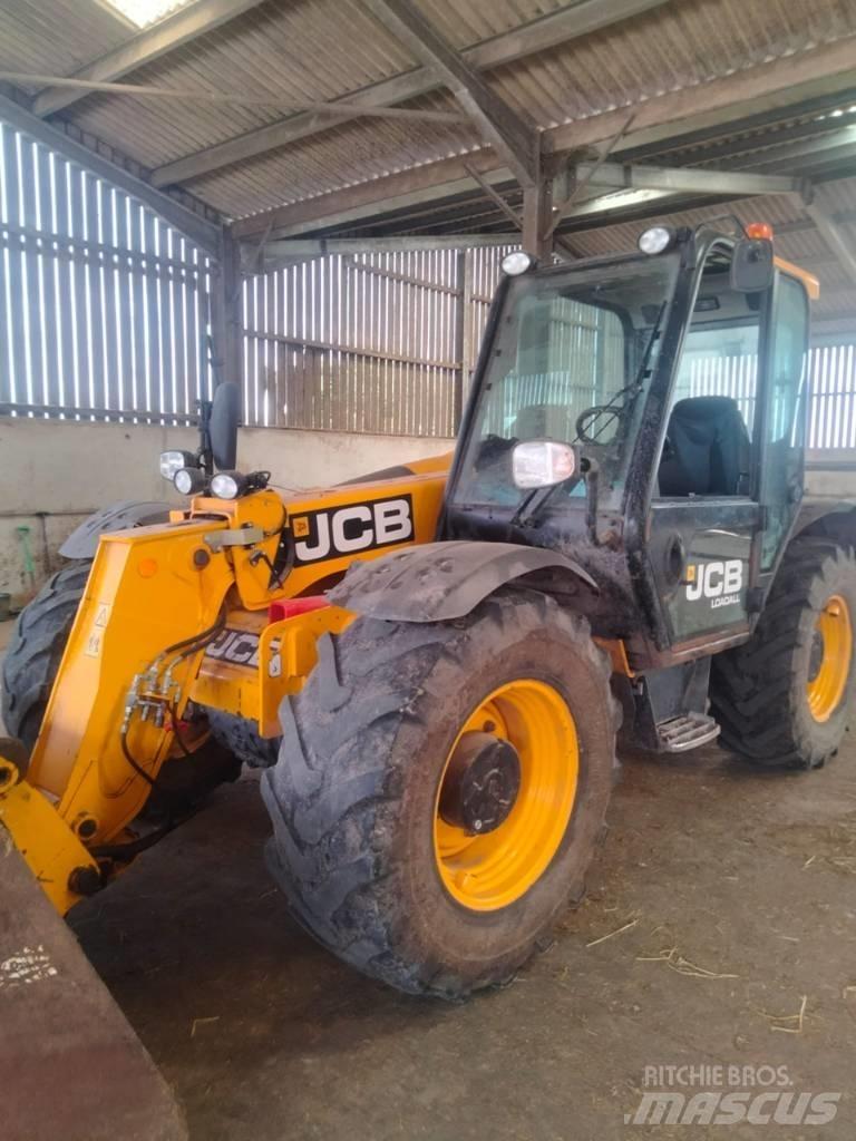 JCB 526-56 Kmetijski teleskopski nakladalci
