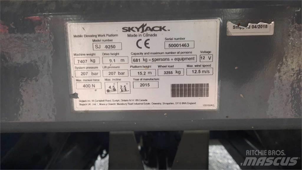 SkyJack 9250RT Škarjaste dvižne ploščadi