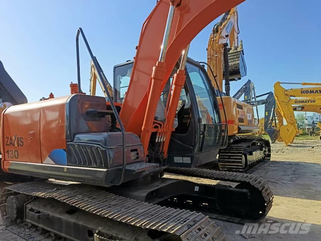 Hitachi ZX 130 Bagri goseničarji