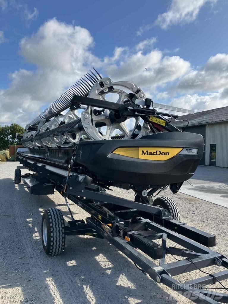 MacDon FD235 Rezalne glave za kombajne