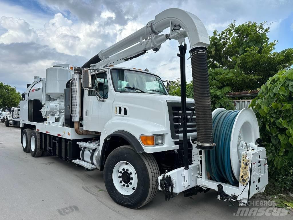 Sterling LT 8500 Vakuumski tovornjaki