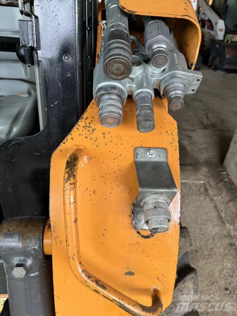 CASE SR 250 Skid steer mini nakladalci