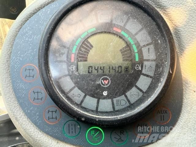 Neuson 9503 Bagri na kolesih