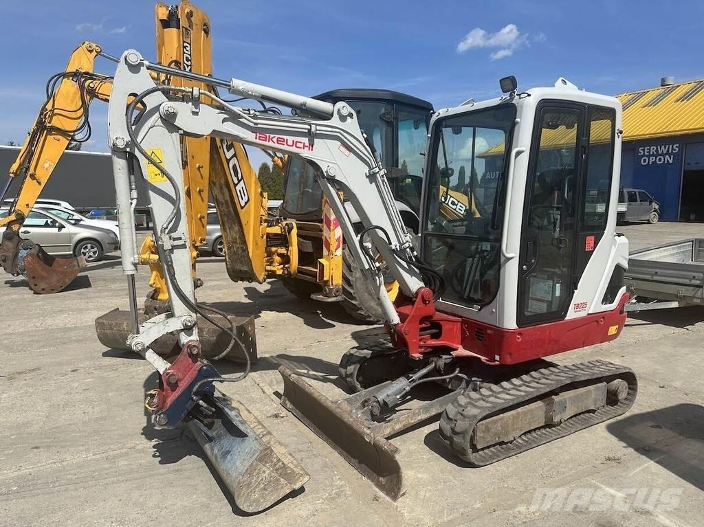 Takeuchi TB225 Mini bagri <7t