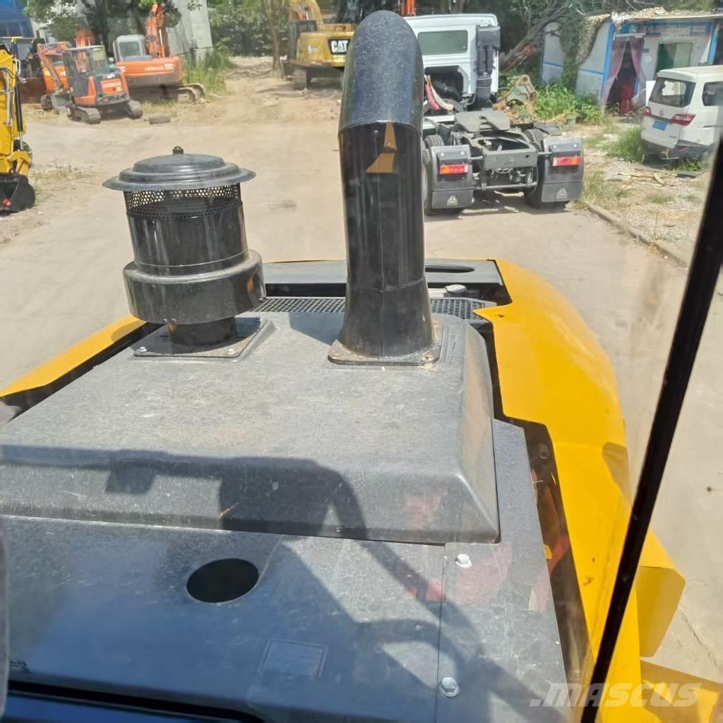 LiuGong 856H Kolesni nakladalci