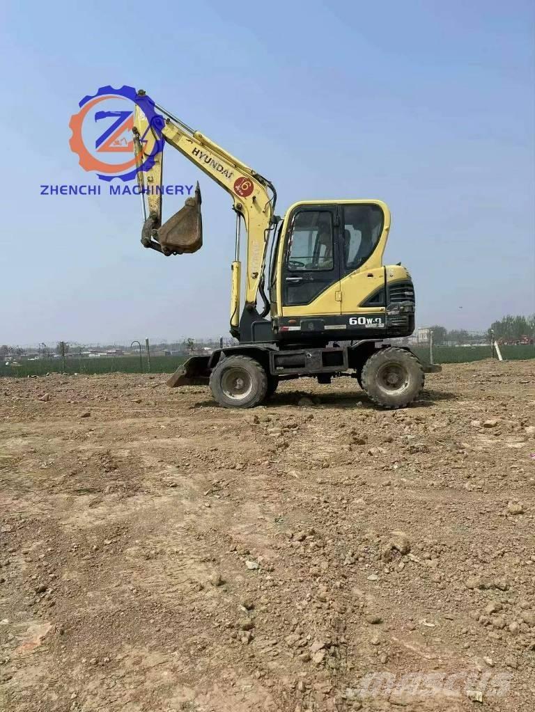 Hyundai 60 W Bagri na kolesih