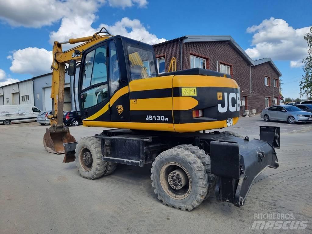 JCB JS 130 W Bagri na kolesih