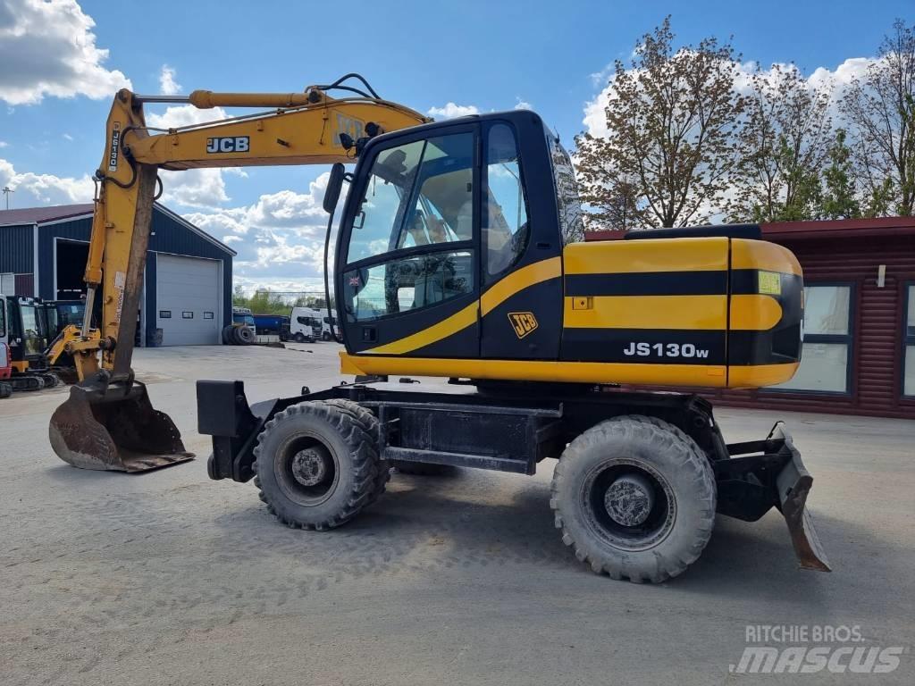 JCB JS 130 W Bagri na kolesih