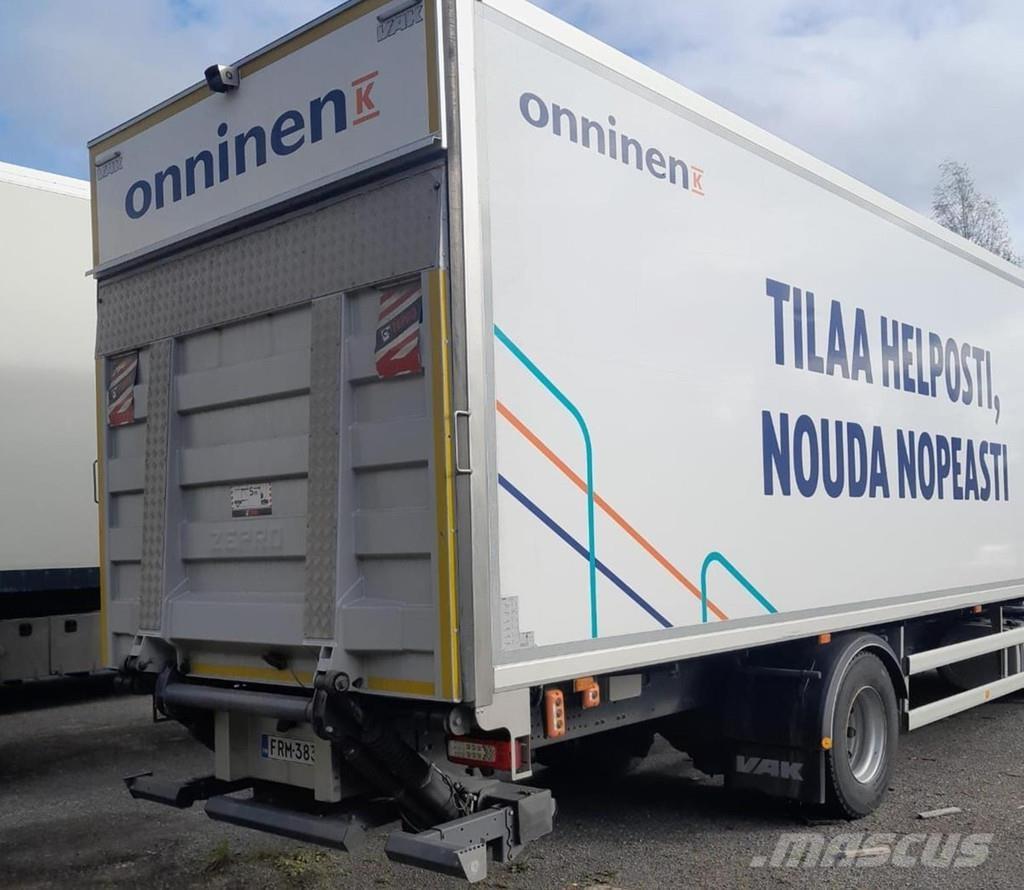 Volvo FE Tovornjaki zabojniki