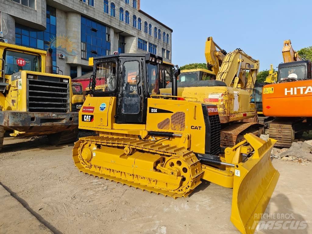 CAT D 5 K Buldožerji goseničarji