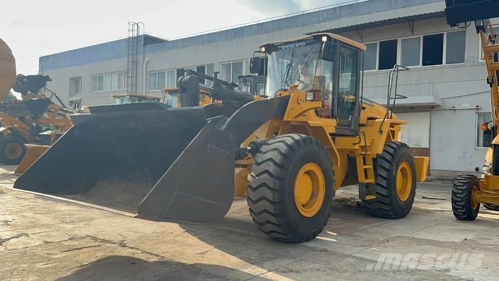 Volvo L 105 Kolesni nakladalci