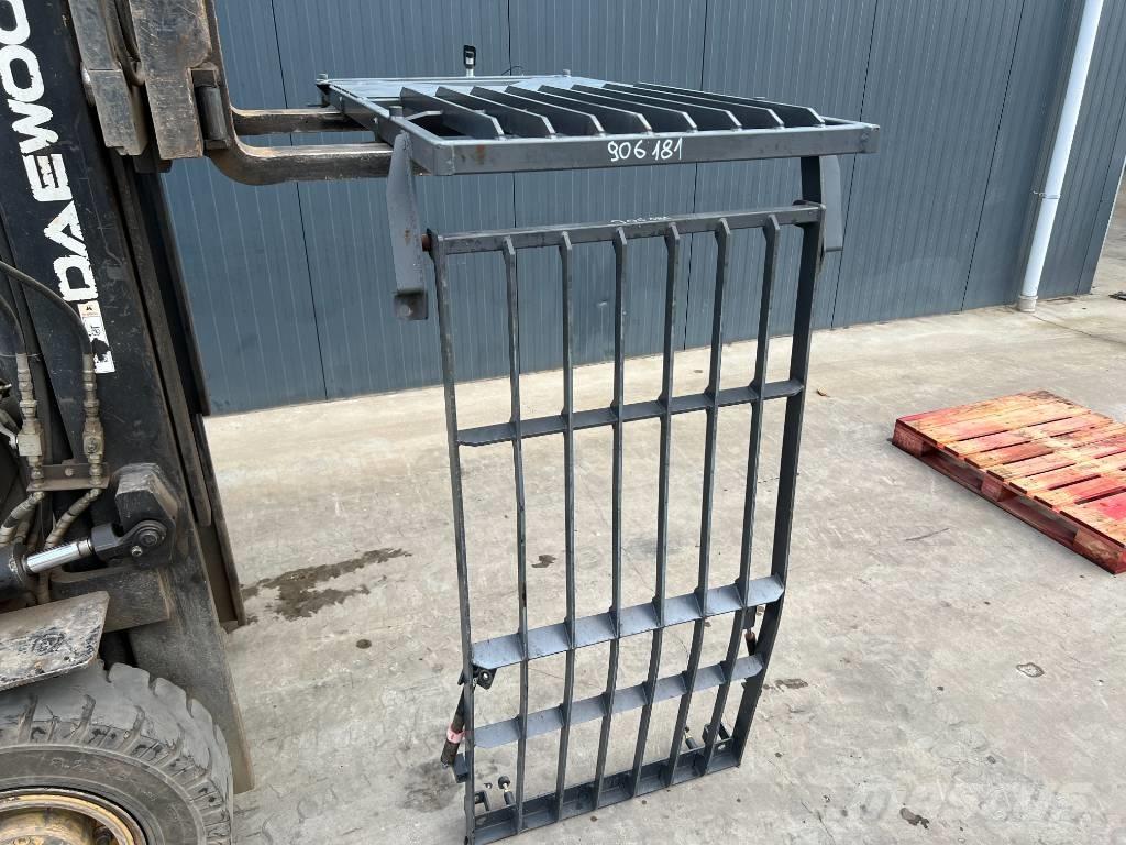 Doosan DX180 / DX225 Kabine in notranjost