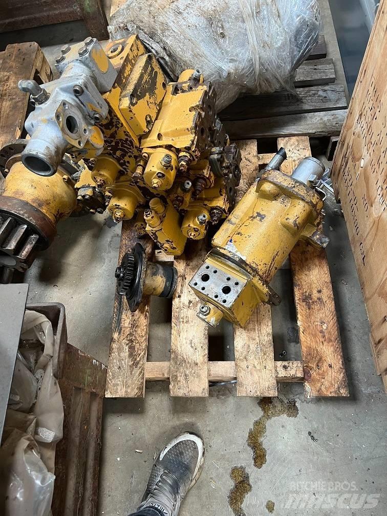 CAT 213 B LC valve Bagri goseničarji