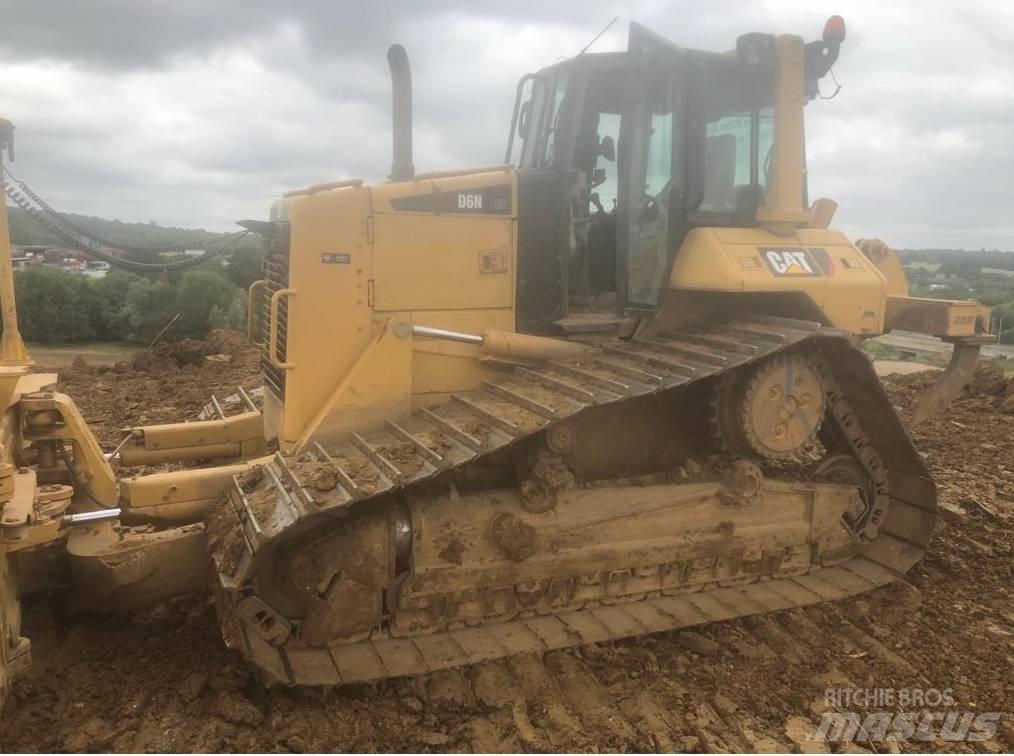 CAT D 6 N LGP Buldožerji goseničarji