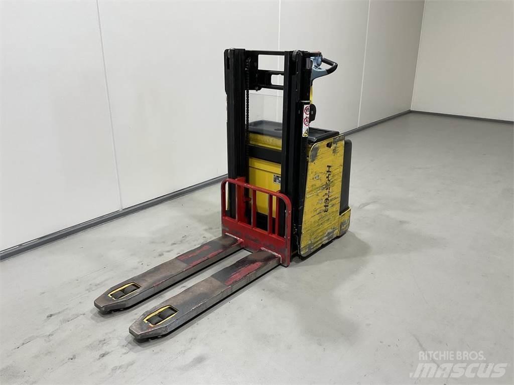 Hyster P2.0SD-17 Samopogonski ročni viličarji