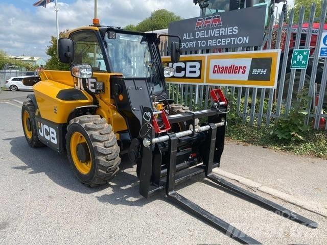 JCB 514-40 Kmetijski teleskopski nakladalci