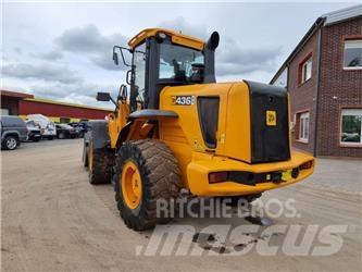JCB 436 HT Kolesni nakladalci