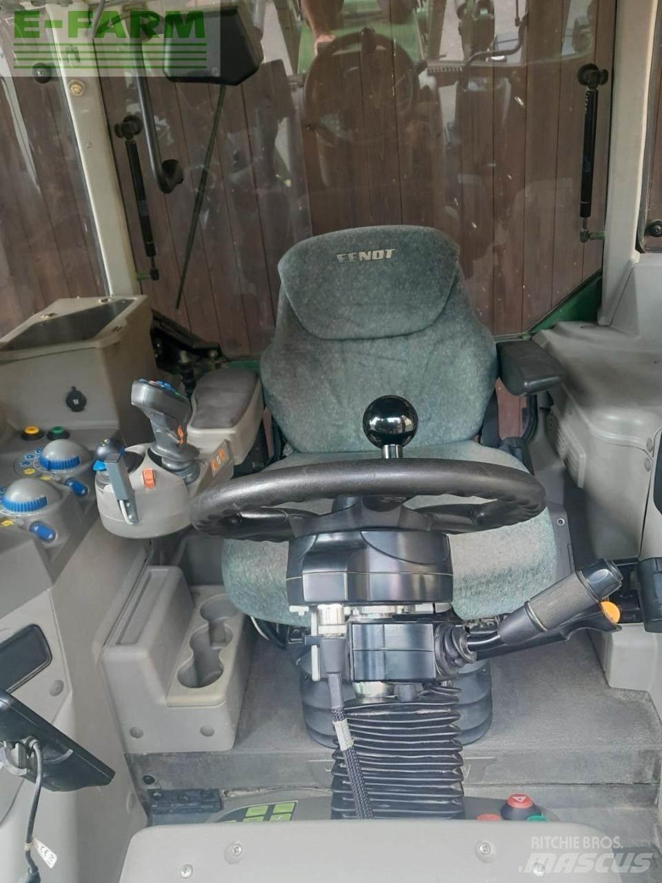 Fendt 820 Vario Traktorji