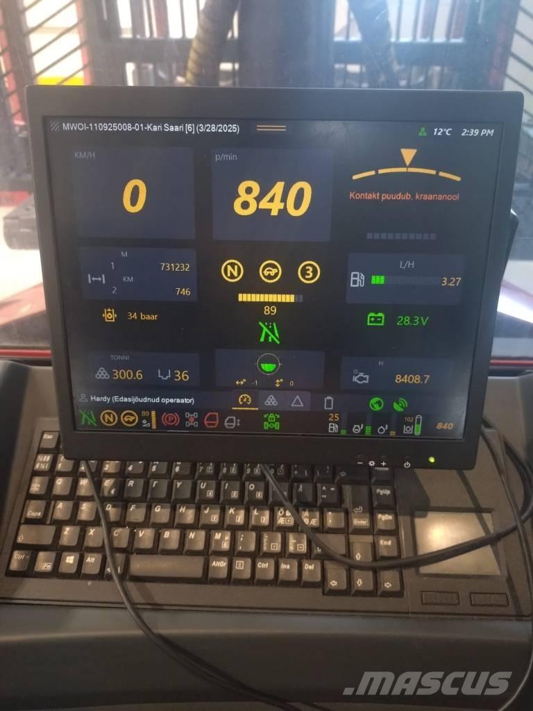 Komatsu 875 Forwarderji