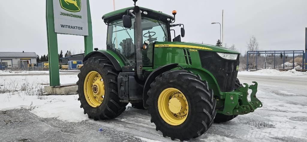 John Deere 7230 R Traktorji