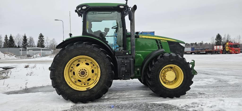 John Deere 7230 R Traktorji