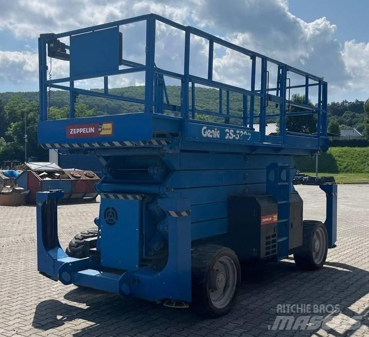 Genie GS 5390 RT Škarjaste dvižne ploščadi