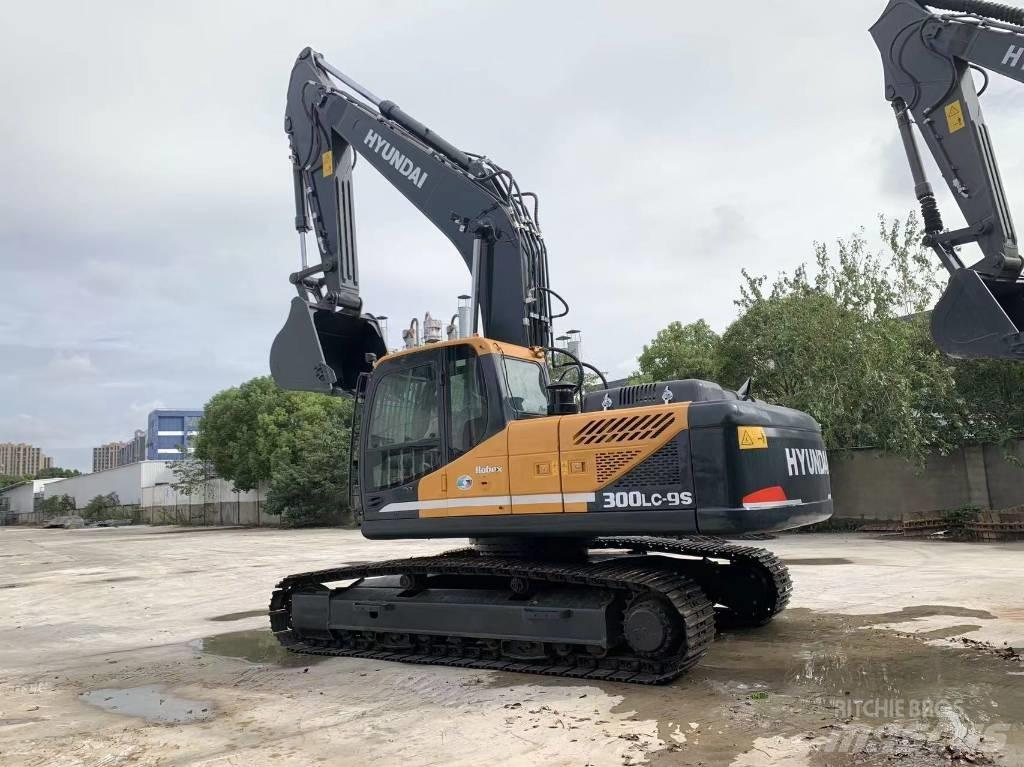 Hyundai R300LC-9S Midi bagri 7t – 12t