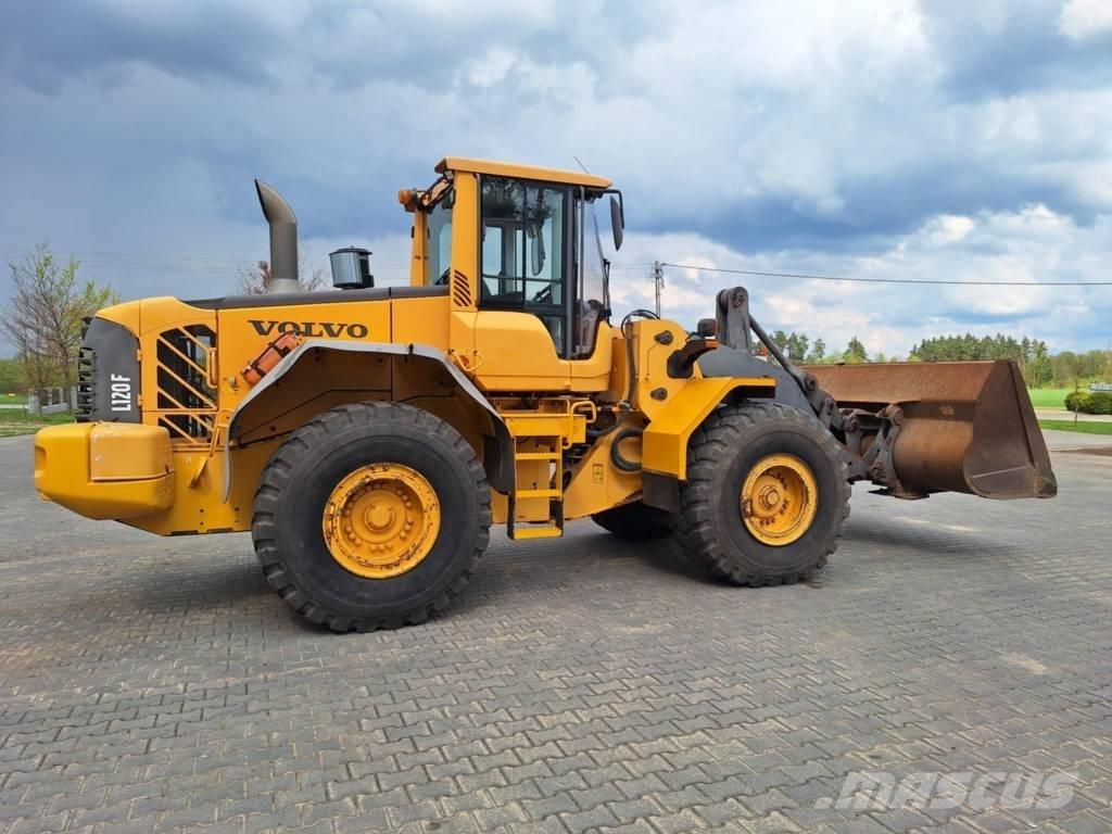 Volvo L 120 F Kolesni nakladalci