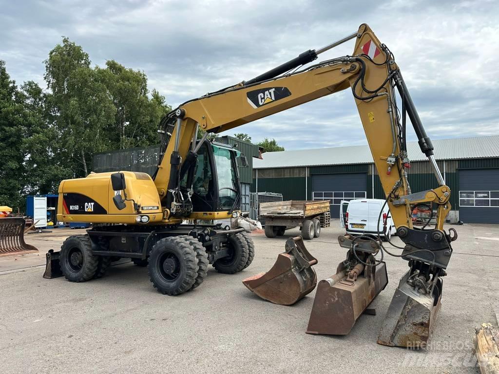 CAT M 316 D Bagri na kolesih