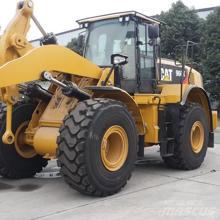 CAT 966 K Kolesni nakladalci