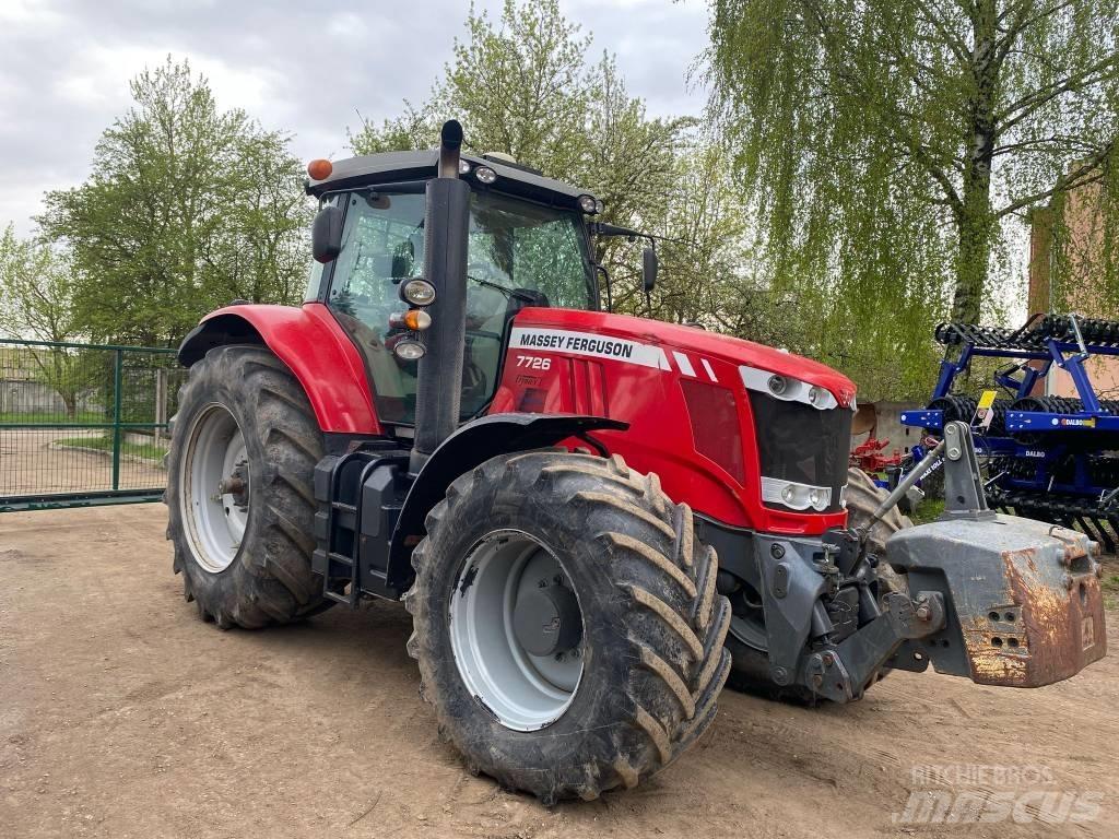 Massey Ferguson 7726 Traktorji