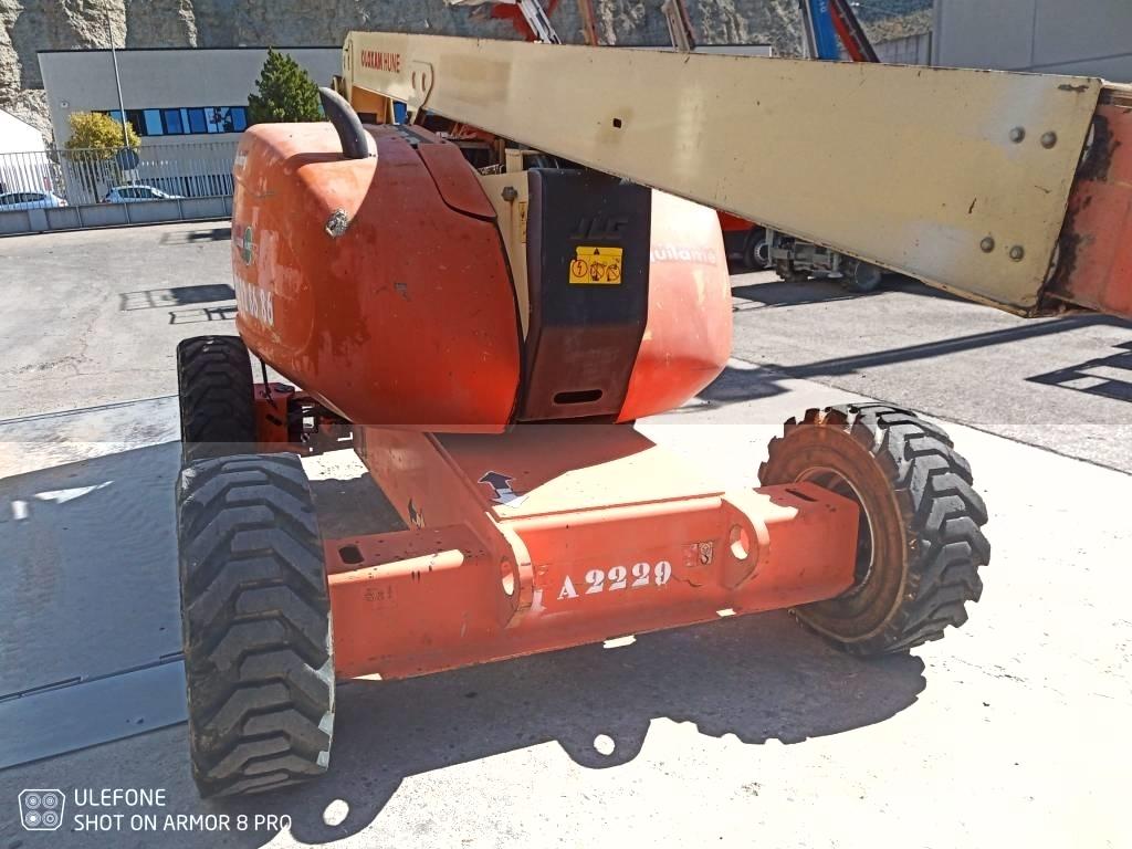 JLG 600 AJ Zglobne dvižne ploščadi