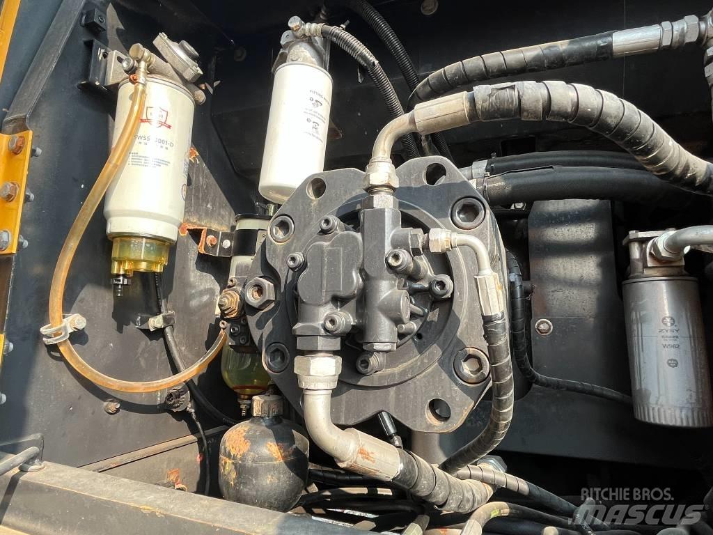 Volvo EC 290 Bagri goseničarji