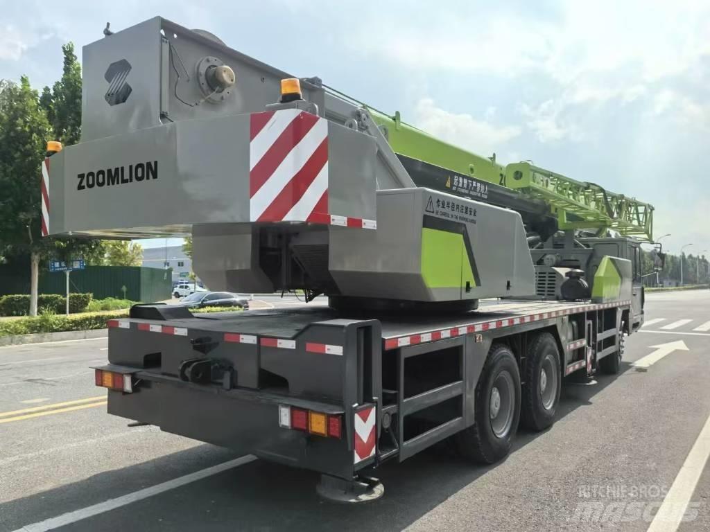 Zoomlion ZCT 251 V Tovorna dvigala, vitli in dvigala za material