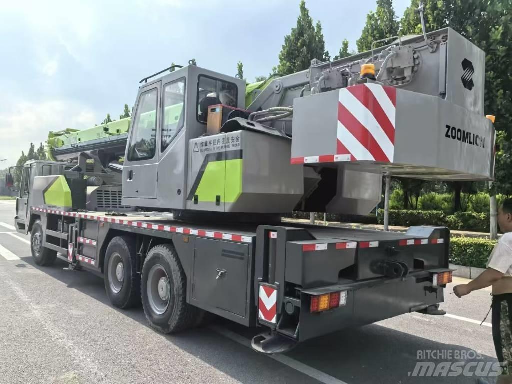 Zoomlion ZCT 251 V Tovorna dvigala, vitli in dvigala za material