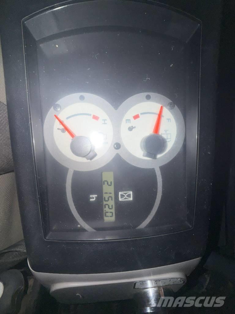 Komatsu PC 27 Mini bagri <7t