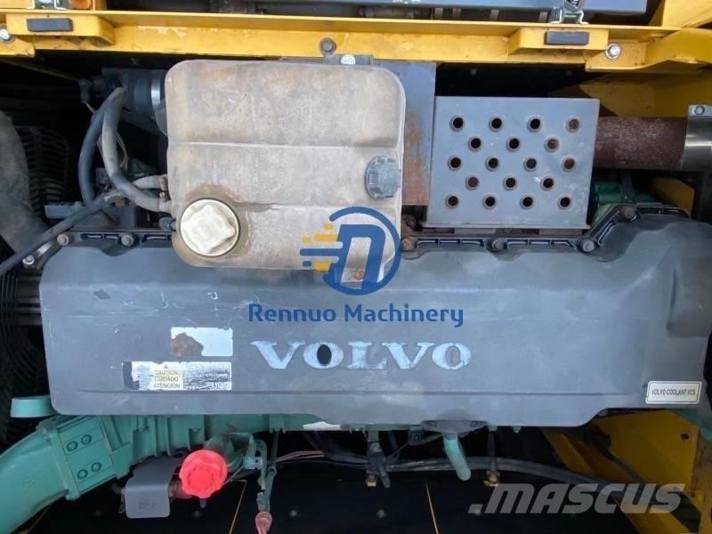 Volvo EC 380 Bagri goseničarji