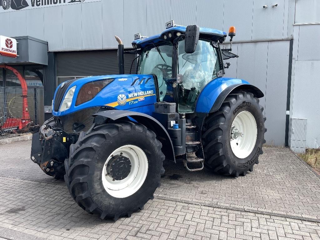 New Holland T 7.230 Traktorji