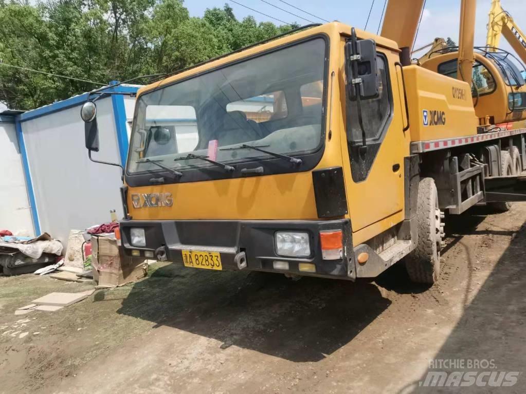 XCMG QY25K Rabljeni žerjavi za vsak teren