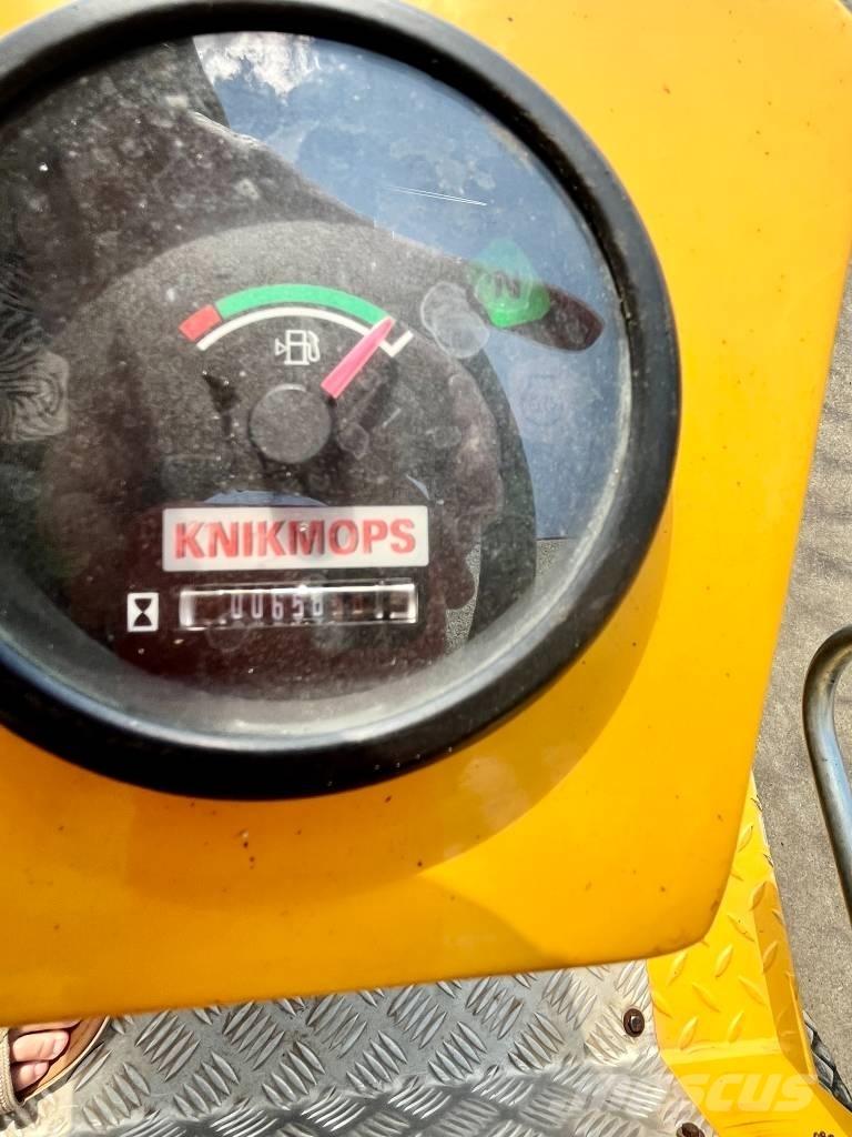 Knikmops KM 100 Kolesni nakladalci