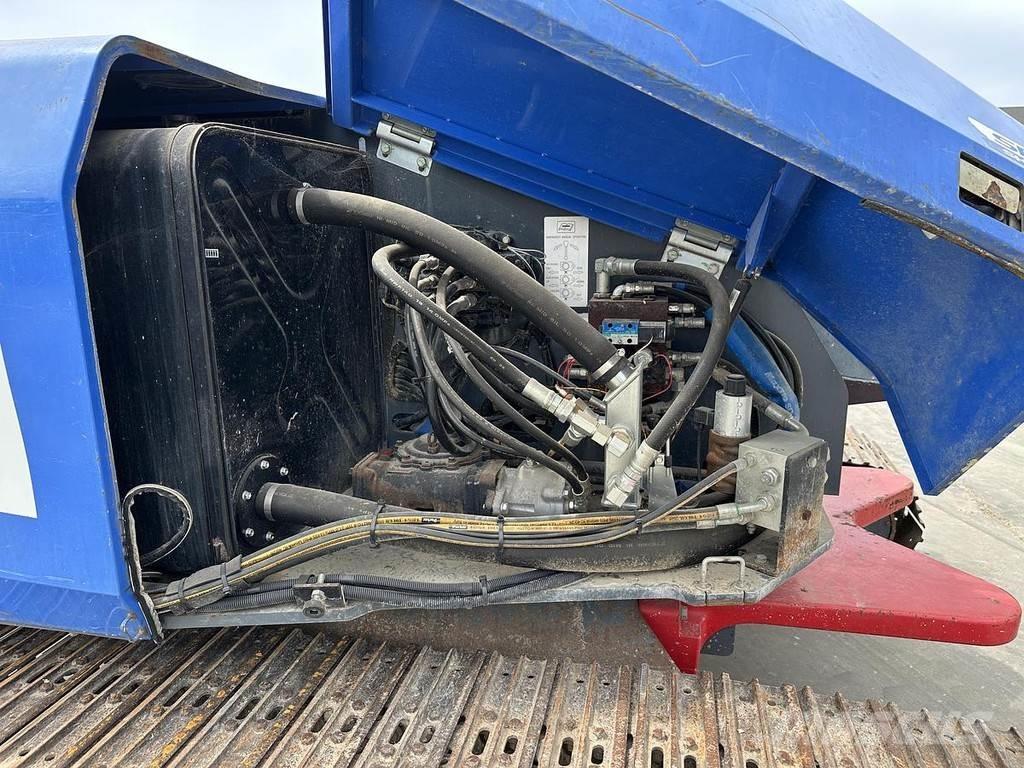 Aichi SR12C Druga dvigala in dvižne ploščadi
