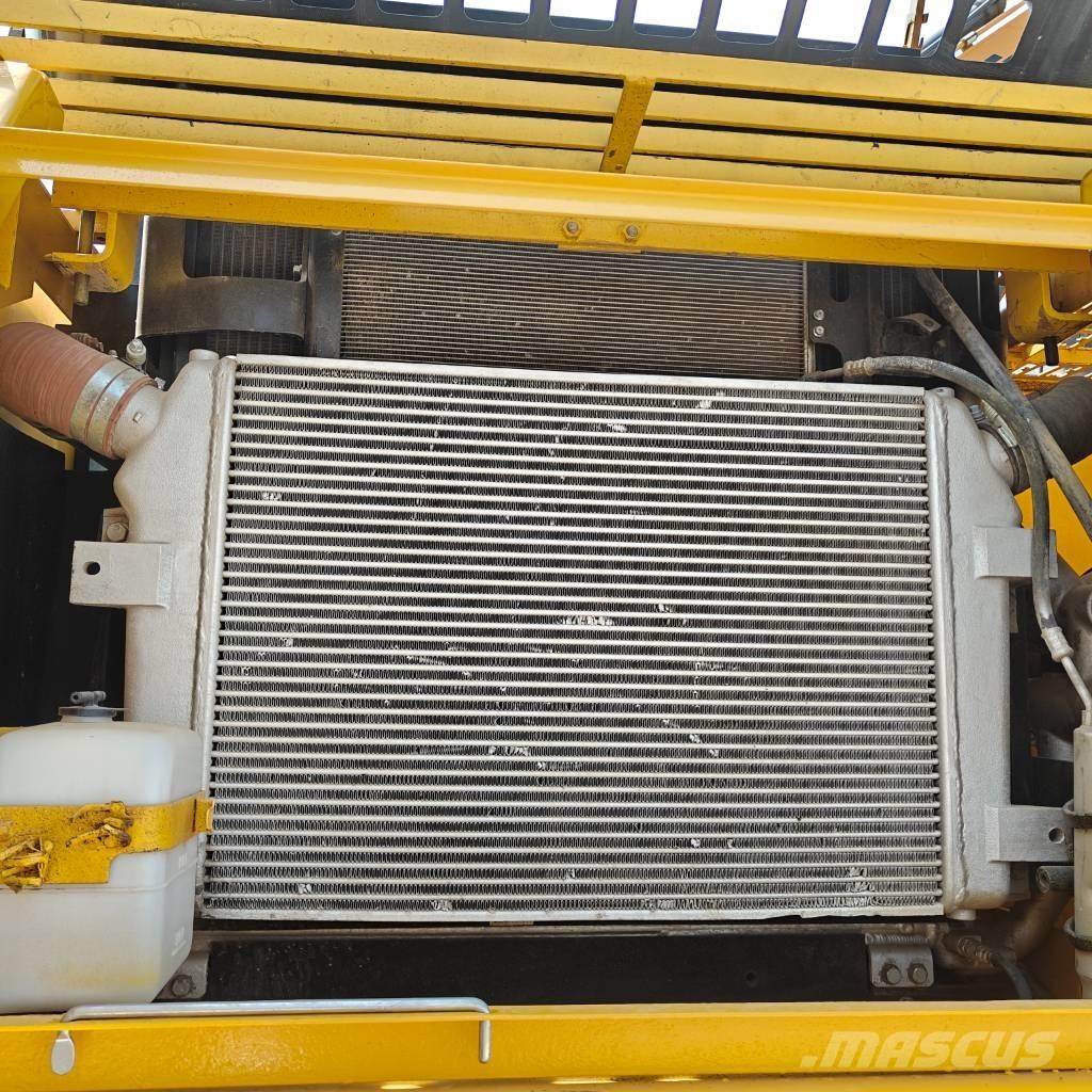 Komatsu 360-7 Bagri goseničarji