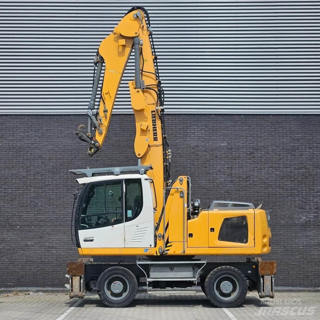 Liebherr LH22 Bagri za prekladanje primarnih/sekundarnih surovin