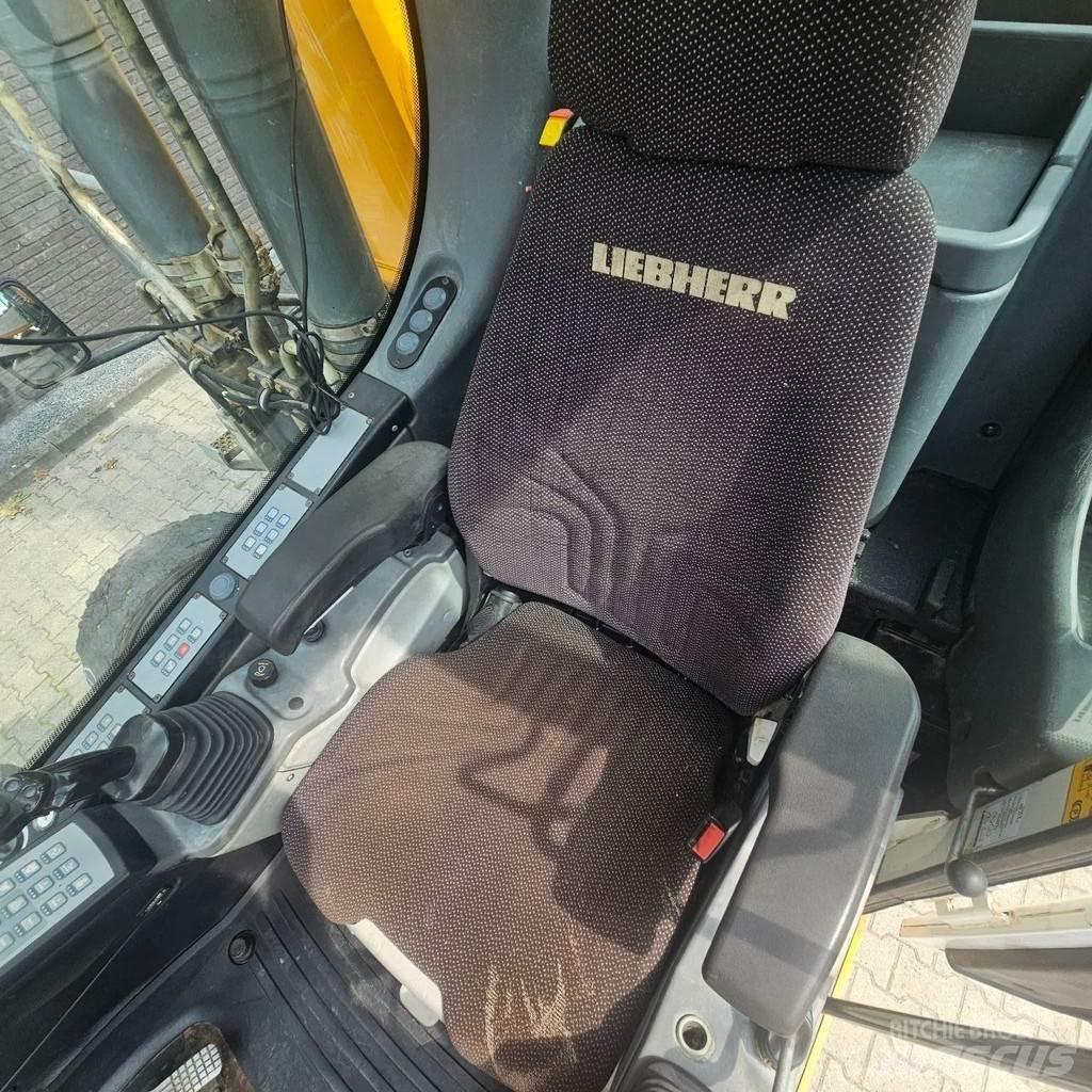 Liebherr LH22 Bagri za prekladanje primarnih/sekundarnih surovin